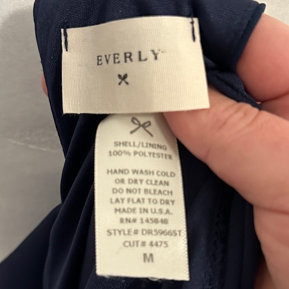 Everly Navy Floral Halter/Racer Neck Short Dress Size Medium - Picture 5 of 5